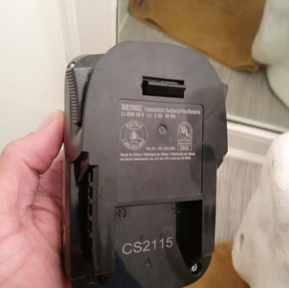 RIDGID TOOLS - Li - Ion 2AH. Battery 18V - R840086 (130218109) - Picture 3 of 4